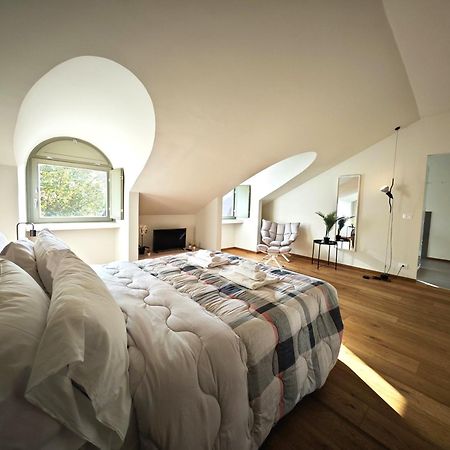Hostdomus - Lagrange Luxury Apartment トリノ エクステリア 写真